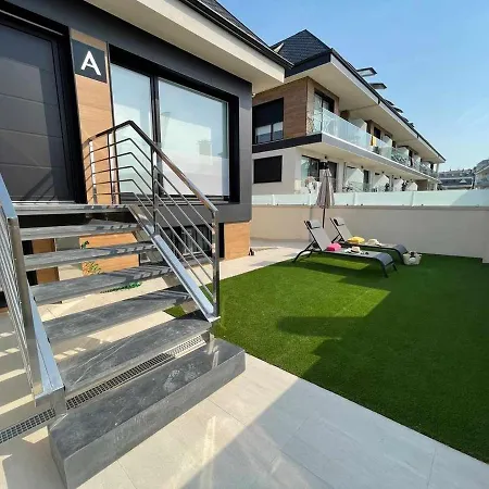 Adosado A 5 Hab * Foz