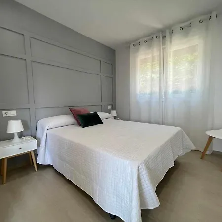 Holiday home Adosado A 5 Hab Foz