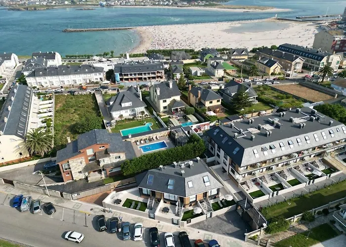 Adosado A 5 Hab * Foz