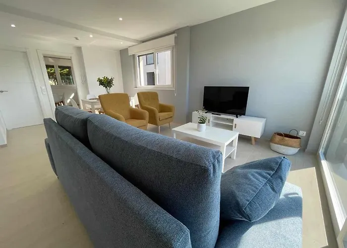 Adosado A 5 Hab * Foz