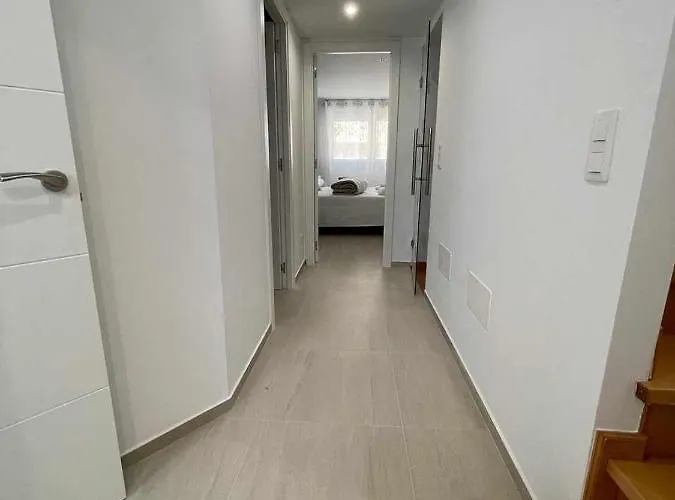 Adosado A 5 Hab * Foz